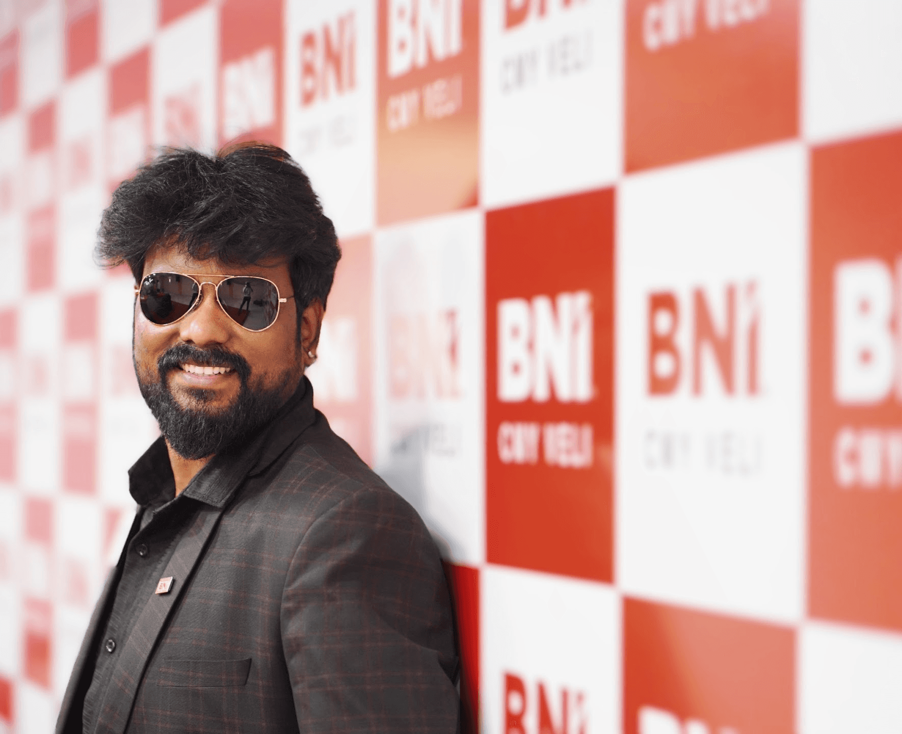 Saravanan Manickam, founder of Digital Viyabari